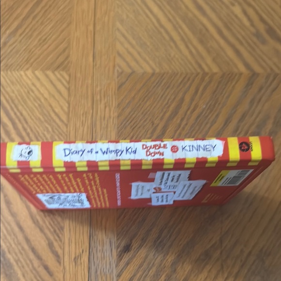Diary of a Wimpy Kid: Double Down - Red Cover - Picture 5 of 6